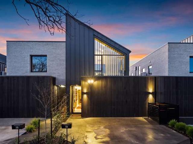 Townhouse for sale in Heathcote, Canterbury