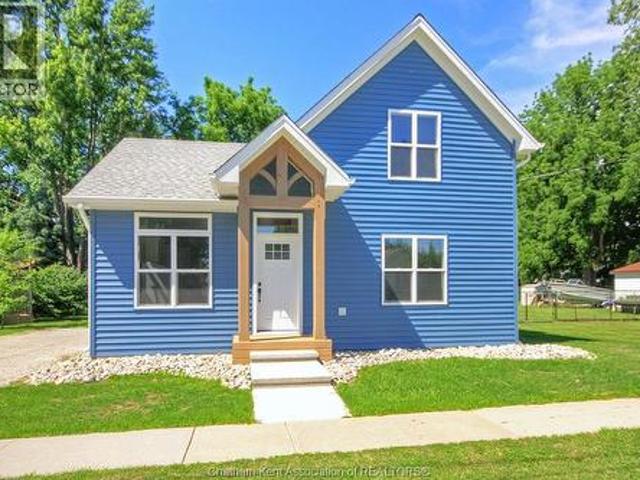 House for sale in Chatham–kent, Ontario