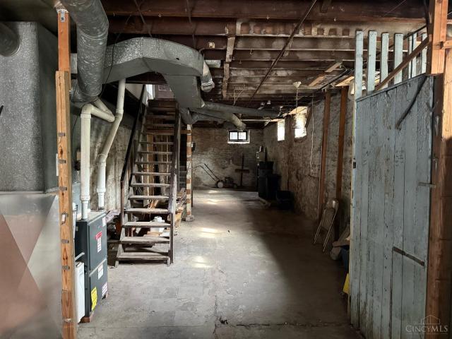 House for sale in Roselawn, Ohio