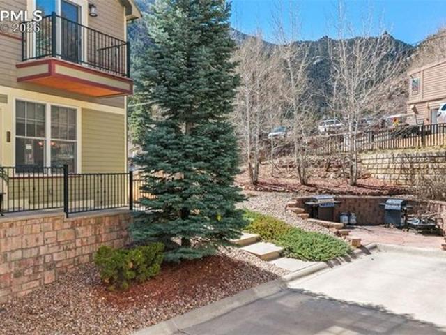 Townhouse for sale in Manitou Springs, Colorado