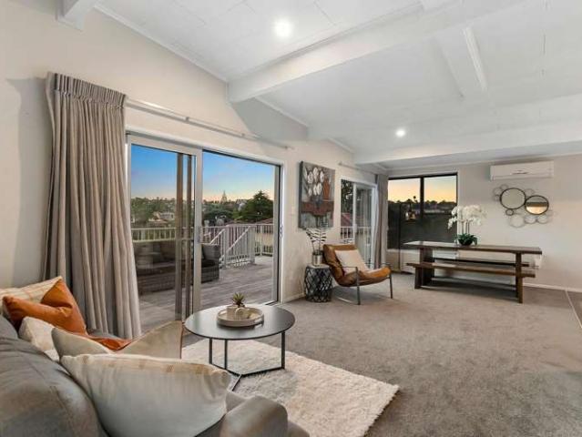House for sale in Whangaparaoa