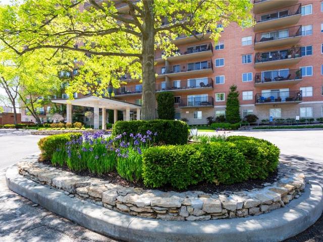 Condo for sale in Kansas City, Missouri