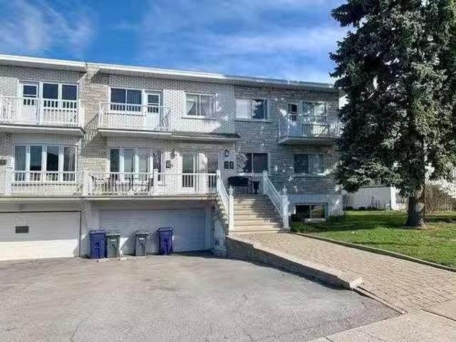 House for sale in Chomedey, Quebec
