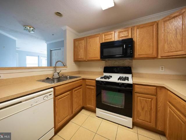 Condo for sale in California, Maryland