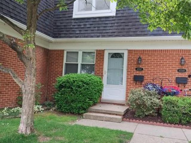 Townhouse for sale in Utica, Michigan