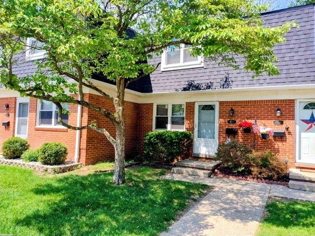 Townhouse for sale in Utica, Michigan