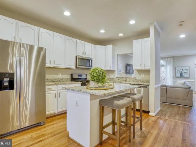 Townhouse for sale in Sterling