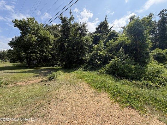 Land for sale in Batesville, Mississippi