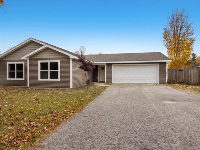 House for sale in Traverse City, Grand Traverse County