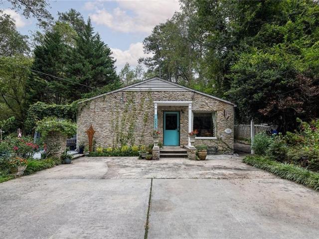 House for sale in Pine Lake, Georgia