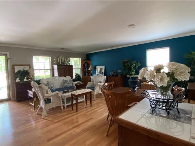 House for sale in Pfafftown, North Carolina