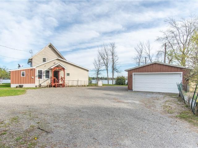 House for sale in Alexandria Bay, New York