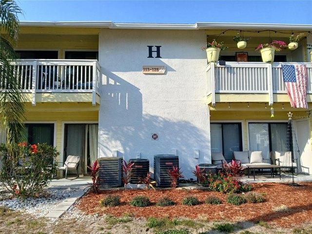Condo for sale in Palm Harbor, Pinellas County