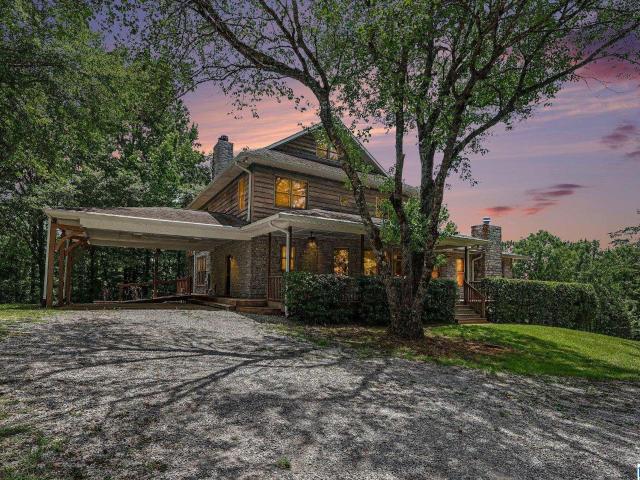 House for sale in Columbiana, Alabama
