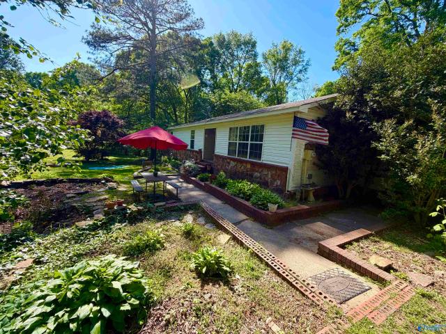 House for sale in Arab, Alabama