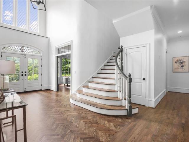House for sale in Sandy Springs, Georgia