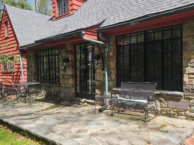 House for sale in Cresco