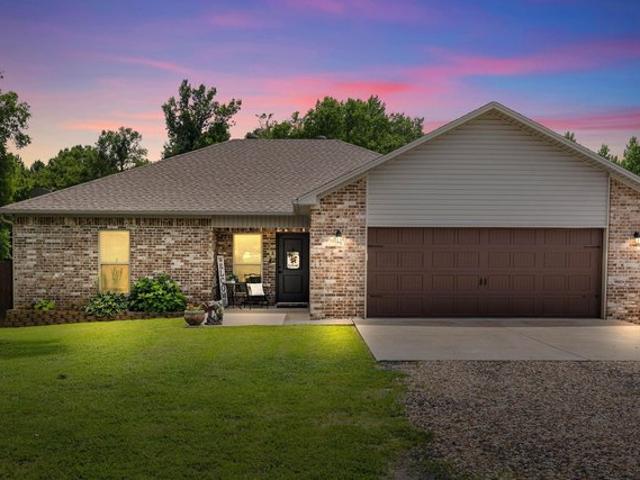House for sale in Ark