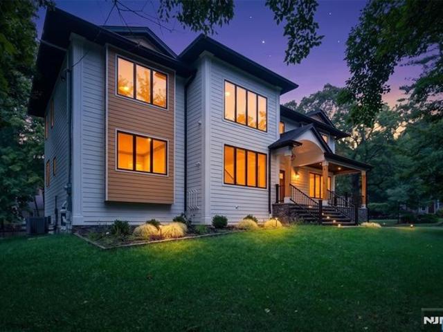 House for sale in Haworth, New Jersey