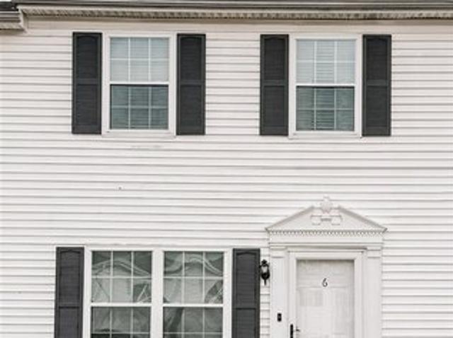 Townhouse for sale in Bowling Green, Kentucky