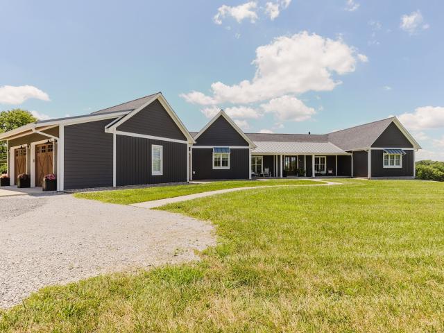 House for sale in Illinois