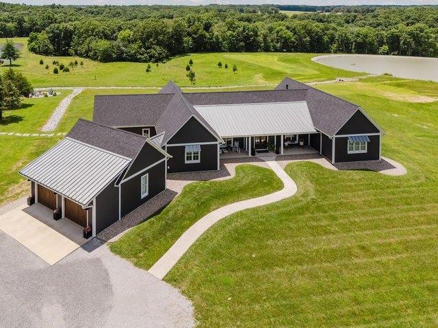 House for sale in Illinois