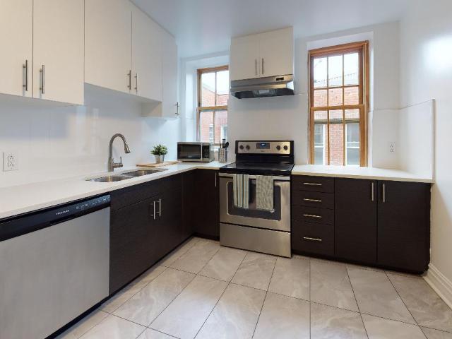 Apartment for rent in Westmount, Quebec