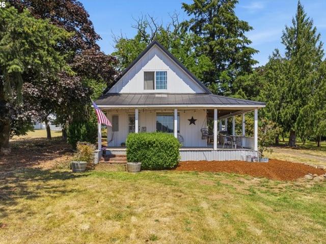 House for sale in Oregonia