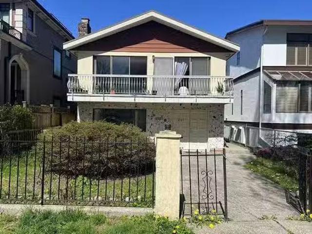 House for sale in West Point Grey, Vancouver