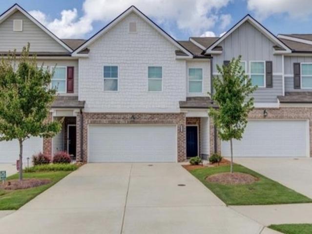 Townhouse for sale in Oakwood, Georgia