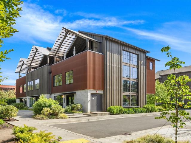 Condo for sale in Bainbridge Island