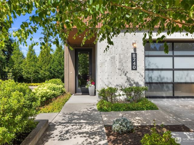 Condo for sale in Bainbridge Island, Washington