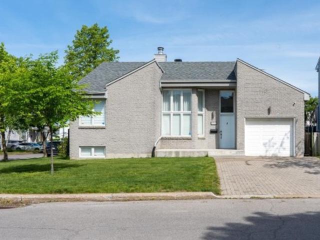 House for sale in Chomedey, Quebec