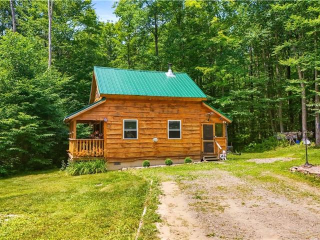House for sale in Oneida, New York
