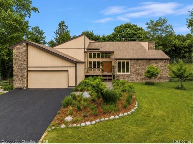 House for sale in Bloomfield Hills, Michigan