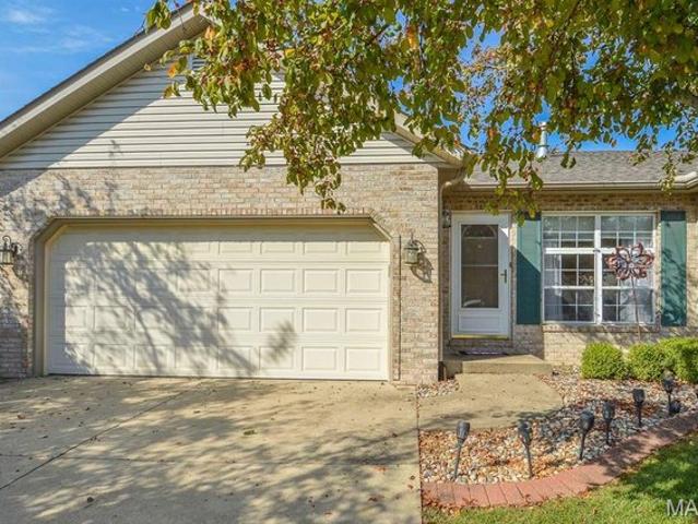 House for sale in Smithton, Saint Clair County