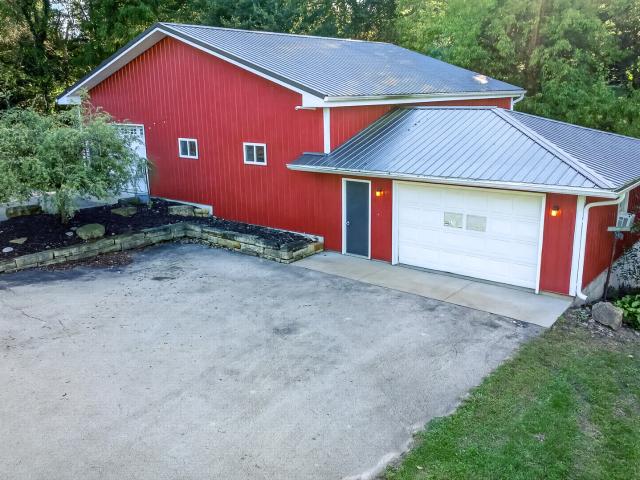 House for sale in Clinton, Clinton County