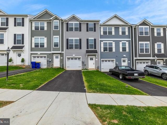 Townhouse for sale in Red Lion, Pennsylvania