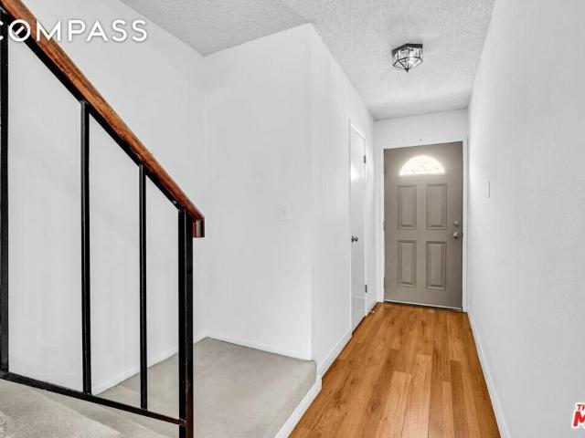 Condo for sale in Burbank