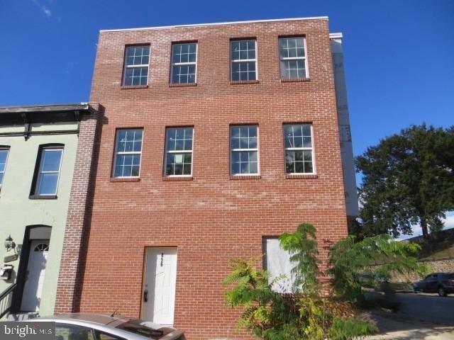 Townhouse for sale in Greenmount West, Baltimore