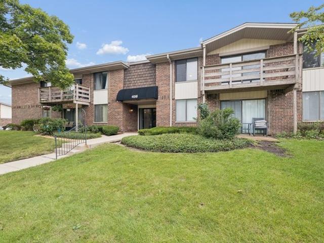 Condo for sale in Glen Ellyn, DuPage County