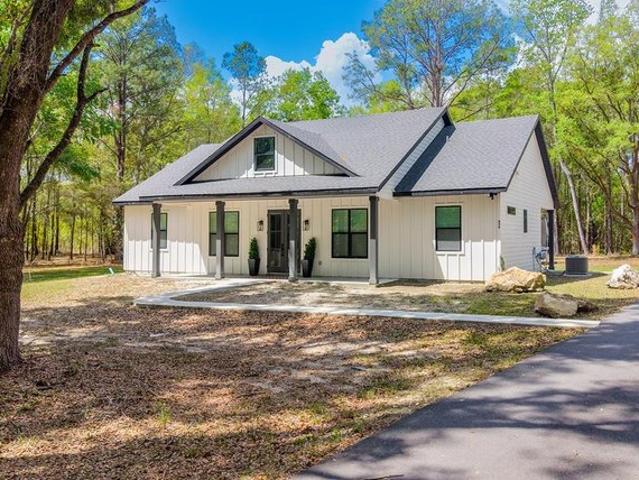 House for sale in Fort White, Florida