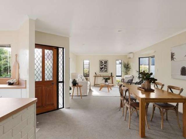 House for sale in Omokoroa, Bay Of Plenty