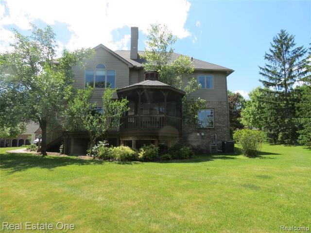 House for sale in Novi, Michigan