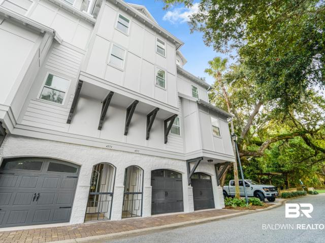 House for sale in Orange Beach, Alabama