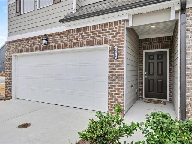 Townhouse for sale in Oakwood, Georgia