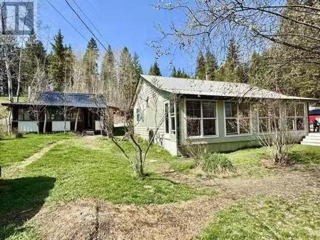 House for sale in Eagle Creek, British Columbia