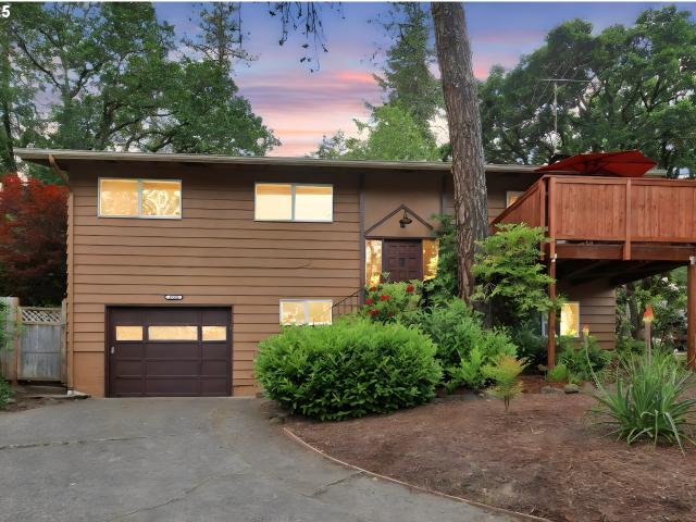 House for sale in Eugene