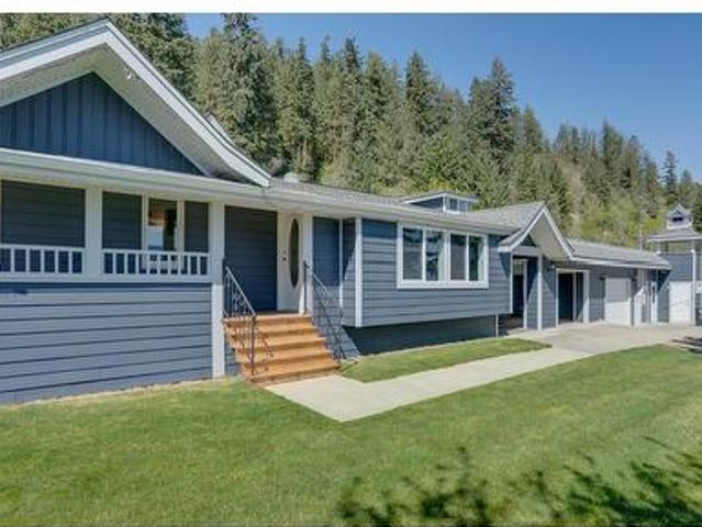 House for sale in Spallumcheen