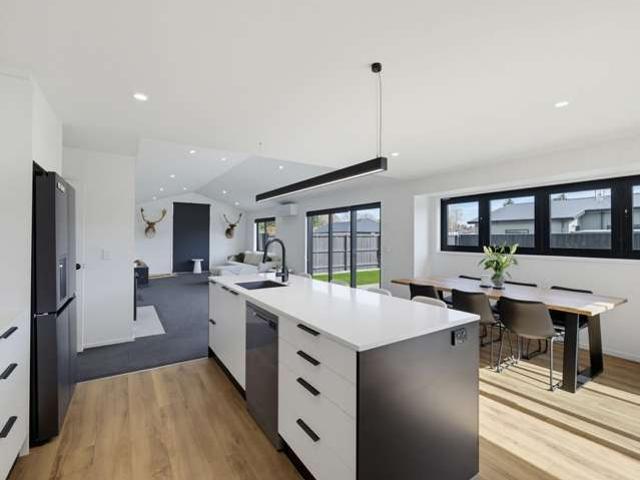 House for sale in Dorie, Canterbury